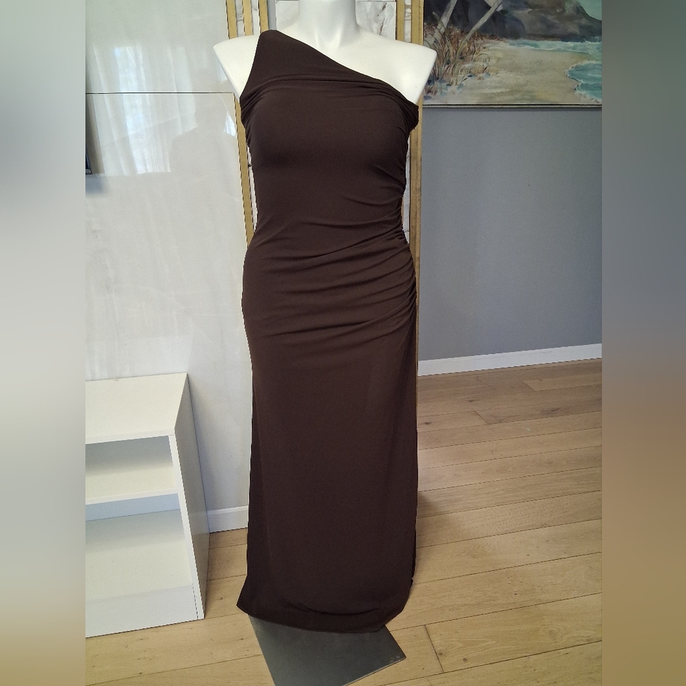Elegant Brown Strapless Dress